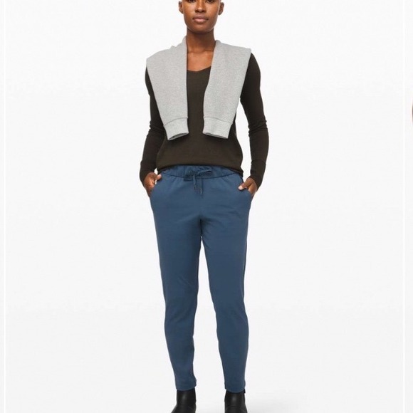 lululemon athletica Pants - Lululemon On the Fly 7/8 Pant Iron Blue Luxtreme Drawstring Trousers Women Sz 10